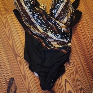 Ladies size 16 Miracle suit black gold metallic and white